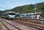 トロッコ列車と臨時特急列車 トロッコ列車と臨時特急列車